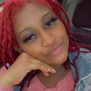 Meet your Posher, Candace